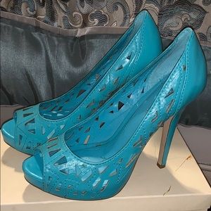 Teal like new heels